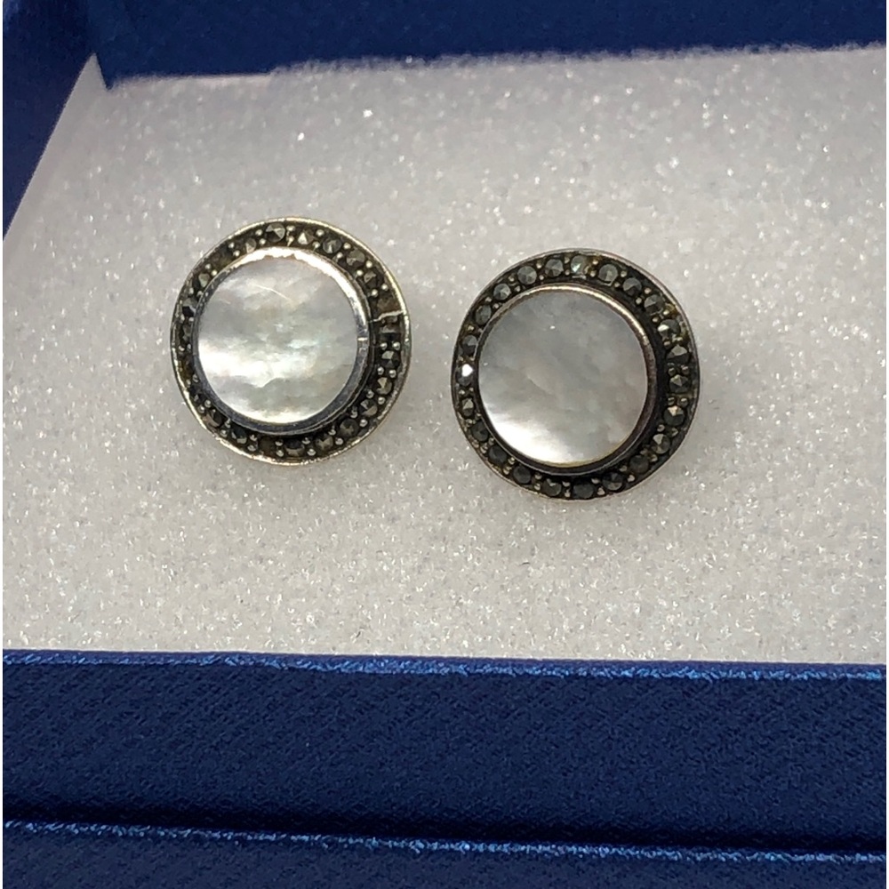 Vintage Art Deco Sterling Silver Mother of Pearl Marcasite Earrings - Picture 3 of 7